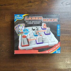 Laser Maze Beam-Bending Logic Game